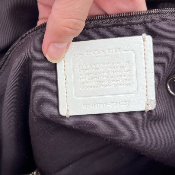 EUC Coach Lexy Shoulder Bag - Picture 13 of 14